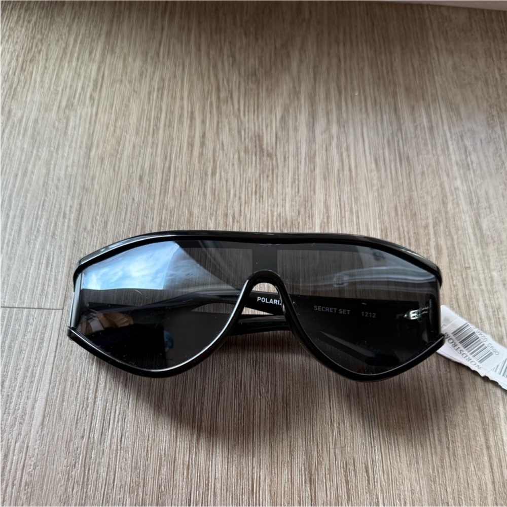 quay australia secret set black polarized wraparound shield sunglasses eyewear